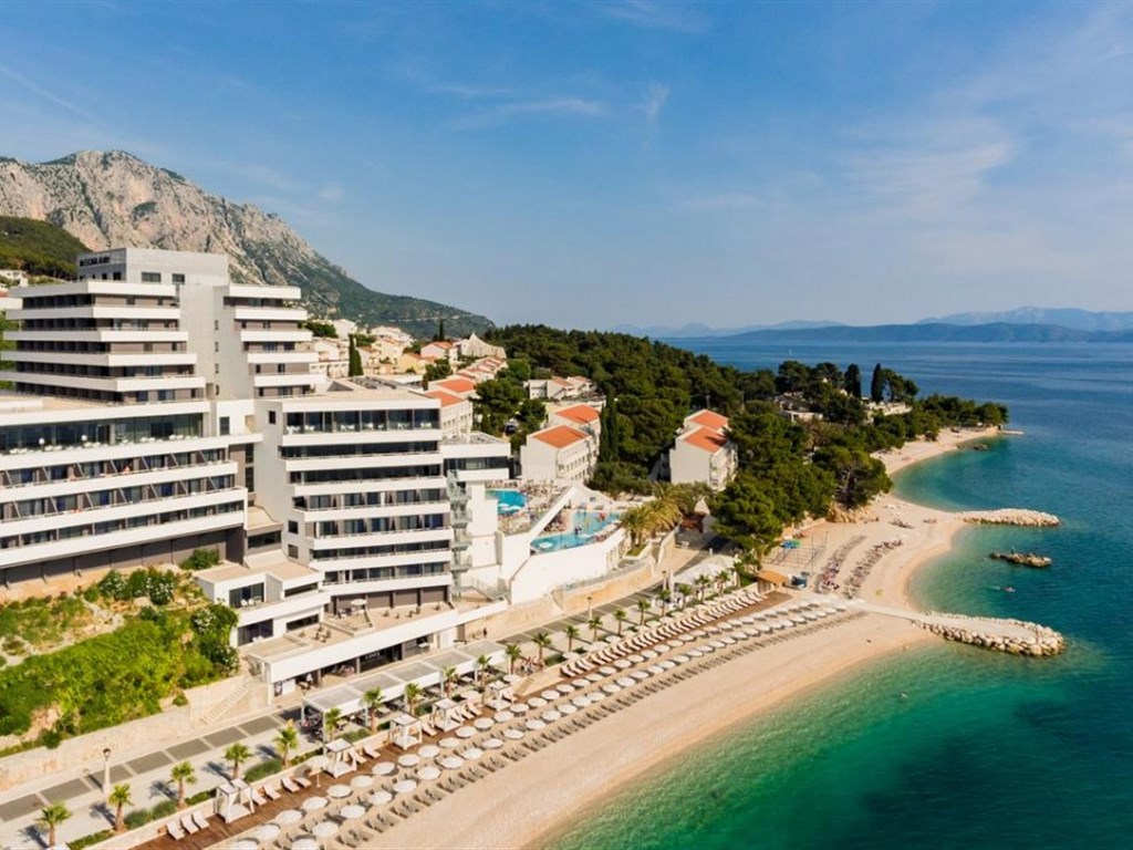 Medora Auri Family Beach Resort