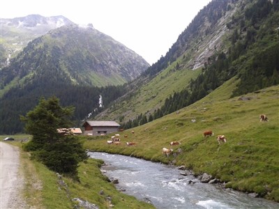 Taurská cyklostezka, Krimmelské vodopády a Grossglocknerstrasse
