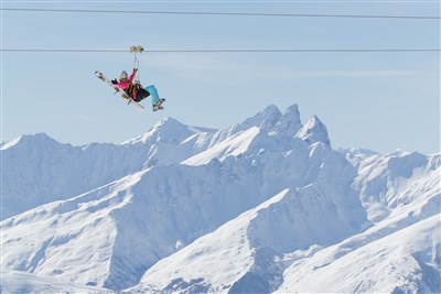 Val Thorens – Orelle – Les 3 Vallées – Le Hameau des Eaux d'Orelle - tyrolienne - zip line - adrenalinový sjezd v závěsném zařízení nad Val Thorens a Orelle