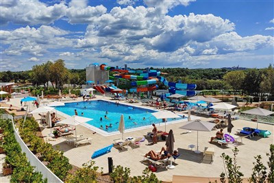 Jaro u moře autem - Istra Resort
