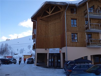 Les Sybelles – L'Orée des Pistes - večerní pohled na rezidenci L¨Orée des Pistes v St. Sorlin d´Arves