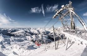 Les Arcs/Vallandry – Paradiski – no name rezidence - Vanoise Express spojující Les Arcs a La Plagne - dvojpatrová kabina