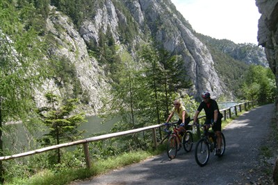 Ennská cyklostezka, Dachstein a Vápencové Alpy