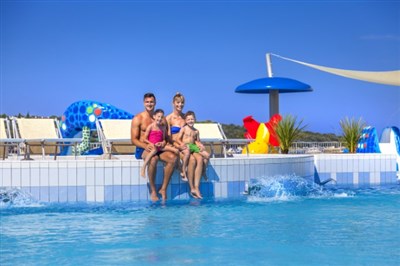 Jaro u moře - Lanterna Resort