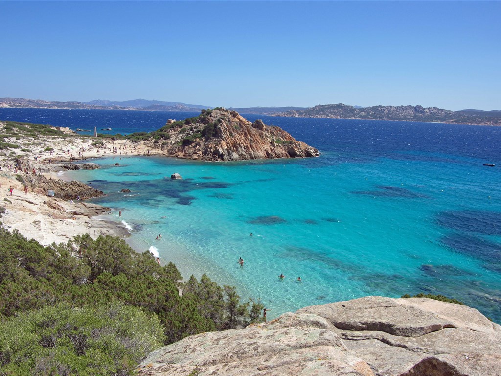 Divoká Sardinie s koupáním na nejkrásnějších plážích Evropy