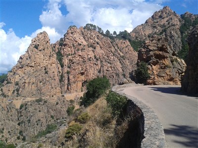 To nejhezčí z Korsiky - Silnička v Les Calanches