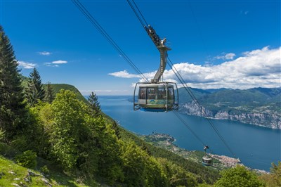 Lago di Garda - sever, Monte Baldo a Tremalzo